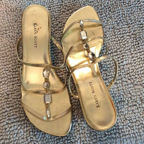 Karen Scott gold sandals size 8.5 - Picture 1 of 6